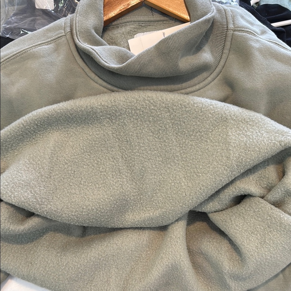 A&F Green High Neck Sweatshirt - Picture 5 of 5